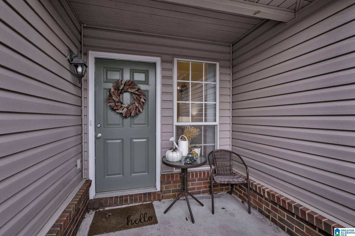 BrandonBridgmon's tweet photo. 192 ROCKY RIDGE DRIVE, Helena, AL 35080 is now under contract.
See this listing and more on my website: https://t.co/8c16ByZUmY https://t.co/qt2JbfMXlD