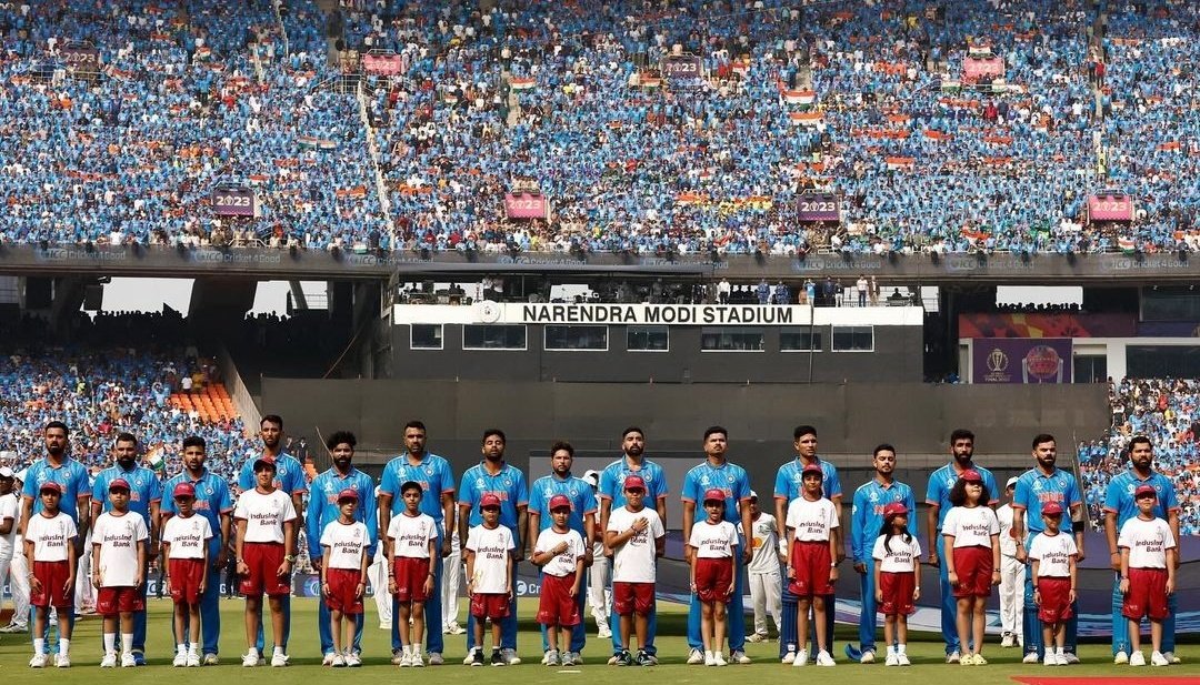 SMahrwal's tweet photo. well played team Bharat 🇮🇳 Splendid Performance 😍❤️
My heroes......🌸✨

#INDvsAUS #Worlds2023 #CWC23Final #WorldcupFinal https://t.co/7bYqO2leIS