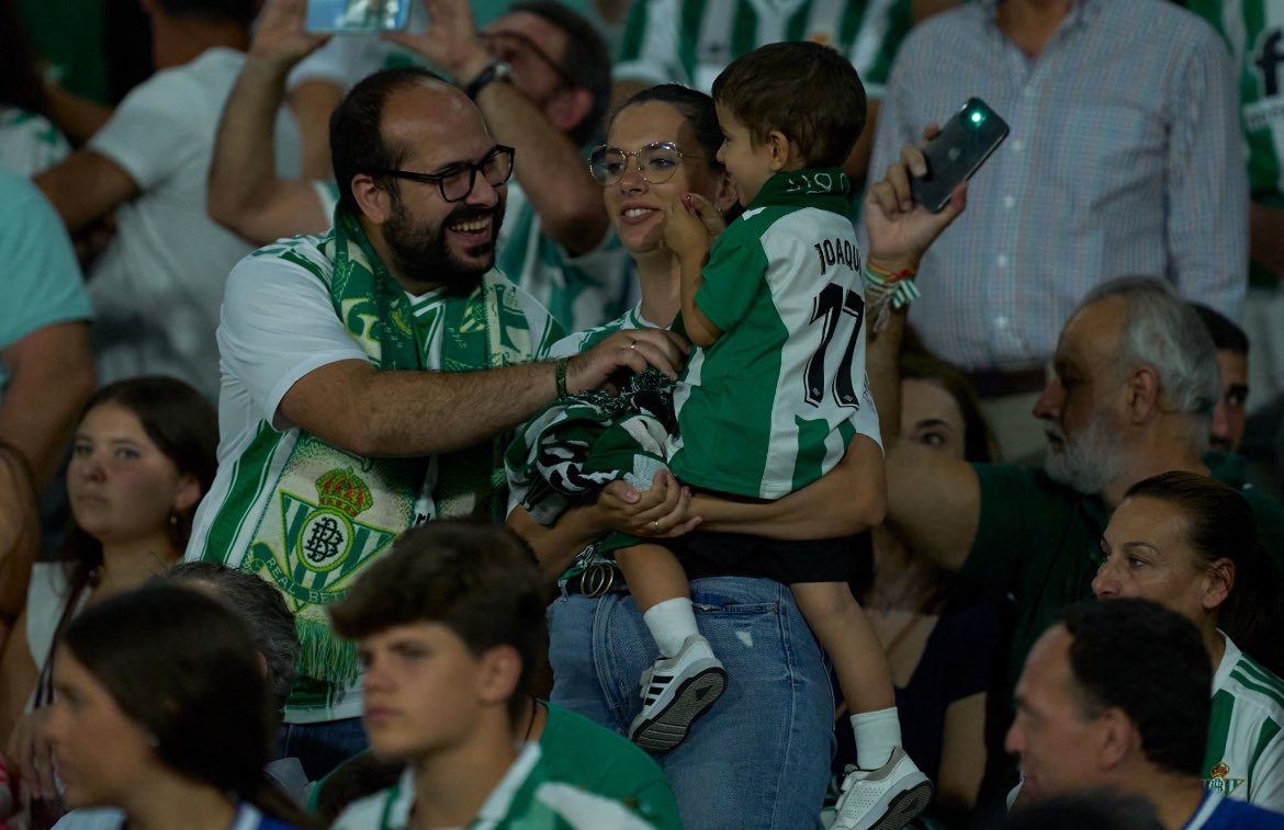 -Cómo te ves en un futuro?
-Pues: 💚