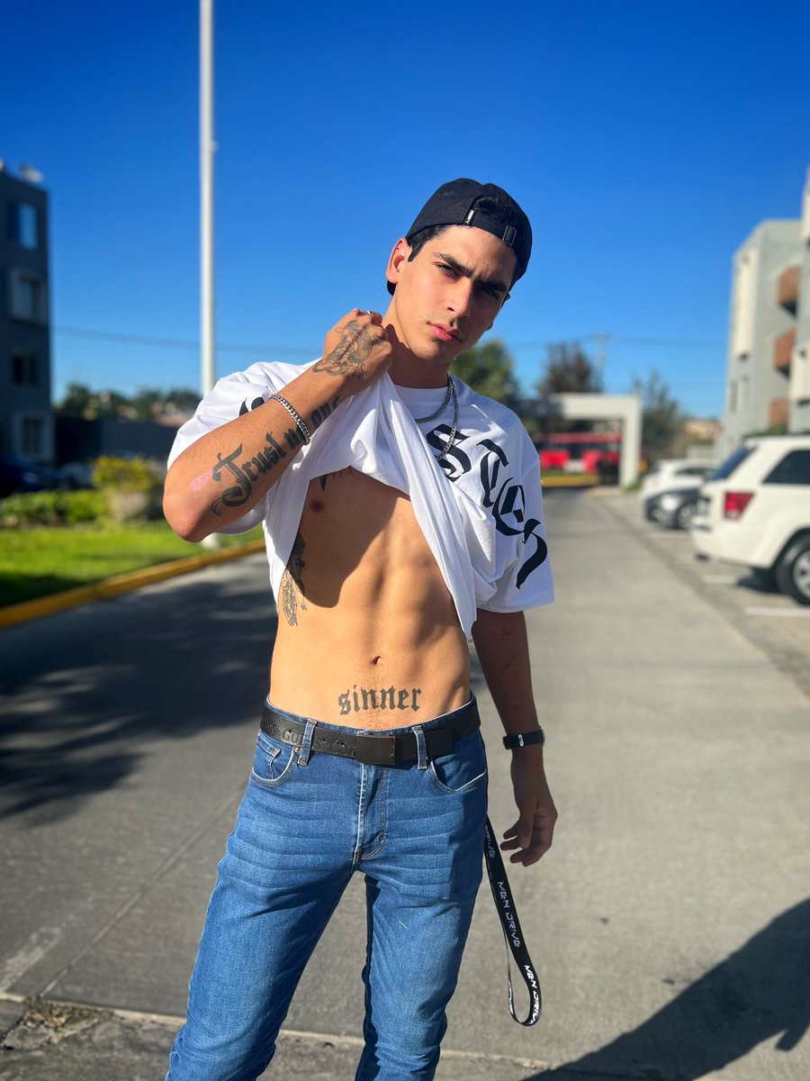 AlexanderXxX tweet media