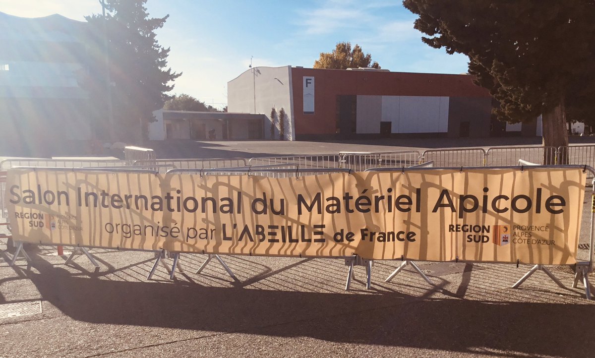 AbeilleDeFrance's tweet image. #SimApi, c fini….Un immense merci à vs ts, exposants (pr votre confiance), visiteurs et bénévoles,1 équipe de choc!Vs avez été nombreux,cela fait du bien.Des échanges,des affaires,des conférences #varroa, #frelon, #apiculture connectée entre autres.Bon retour et Rdv bientôt!🐝🍯