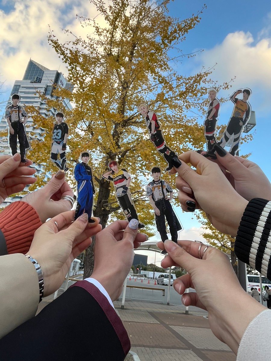 kahoyan_v's tweet photo. 推しに会えたことはもちろん、MINIちゃん達と楽しくお話出来たことも本当に楽しかった🥹💗
静岡MINIちゃん達が心温かく迎え入れてくれたのが本当に嬉しくて、幸せな1日になりました✨ありがとう🫶
#オフライン #INlI https://t.co/jKrxojUxPj