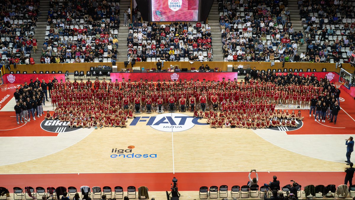 𝗘𝗟 𝗕𝝠̀𝗦𝗤𝗨𝗘𝗧 𝗤𝗨𝗘 𝗦❤️𝗠
✊ Seguim creixent junts!