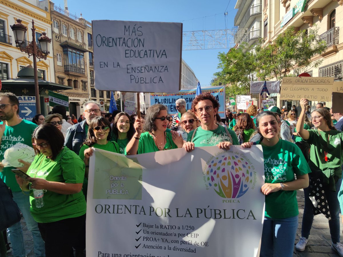 OrientaPorLaPública tweet media
