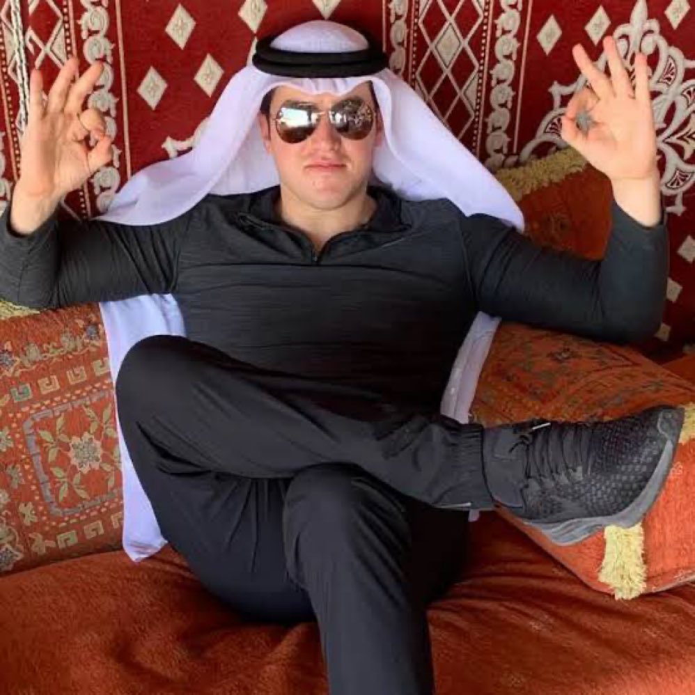 _FerLeonMex's tweet photo. Lo que @samuel_garcias quiere no es un gobernador interino designado por @CongresoNL, lo que #SamuelGarcía quiere es un cómplice que le garantice encubrir la corrupción y contubernios de su "administración"(?).
@RealPolitikNL @MtyFollow @nuevofosfoleon @charlymils @ramonalberto https://t.co/3EK7xObR6V