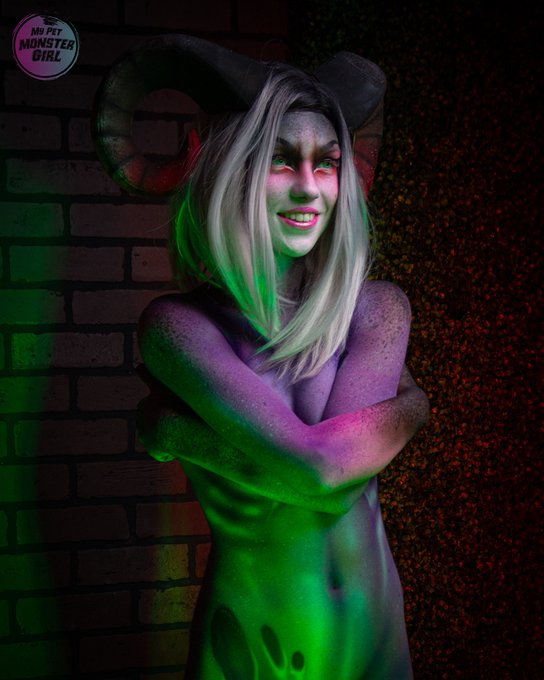 Come worship this Sunday at the Temple of My Pet Monster Girl!   W/ Neko H3ntai Kitty! https://t.co/