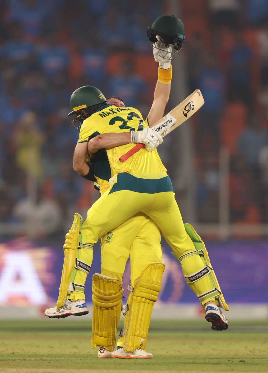 ICC's tweet photo. The winning moment 🤩 🇦🇺

#CWC23 #INDvAUS https://t.co/duTWfUCjFM