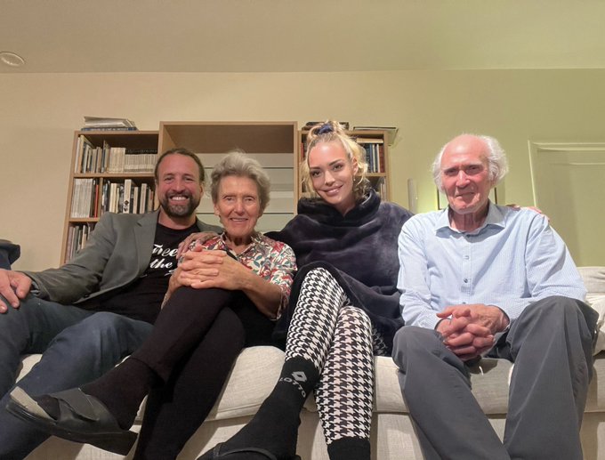 Wat een mooie eerste ontmoeting met deze prachtige zielsverwanten. Zelden zulke boeiende, prachtige,<a href="/tag/marcelmessing"class="tags"><span>#marcelmessing</span></a><a href="/tag/marijke"class="tags"><span>#marijke</span></a>