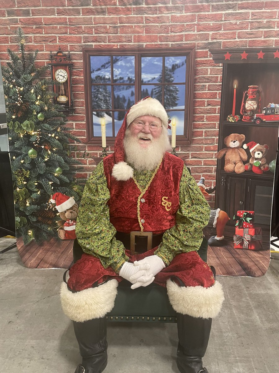 CALGARY’s Ultimate Santa ❤️🎅🏼