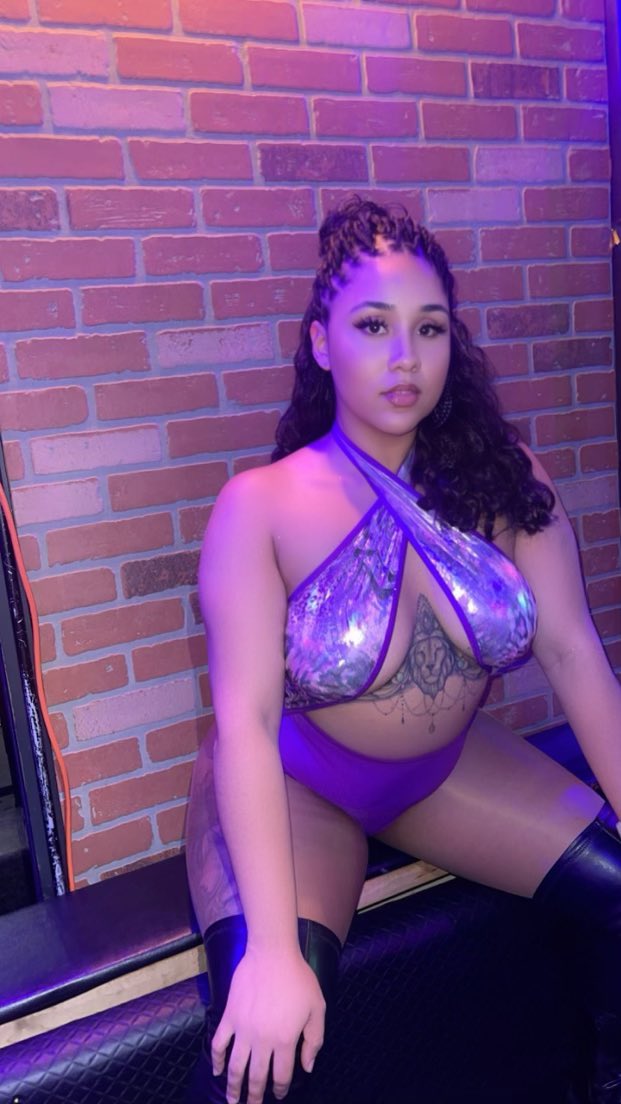 ItsWinterRaye's tweet image. Turn you to the purple demon emoji 😈💜✨