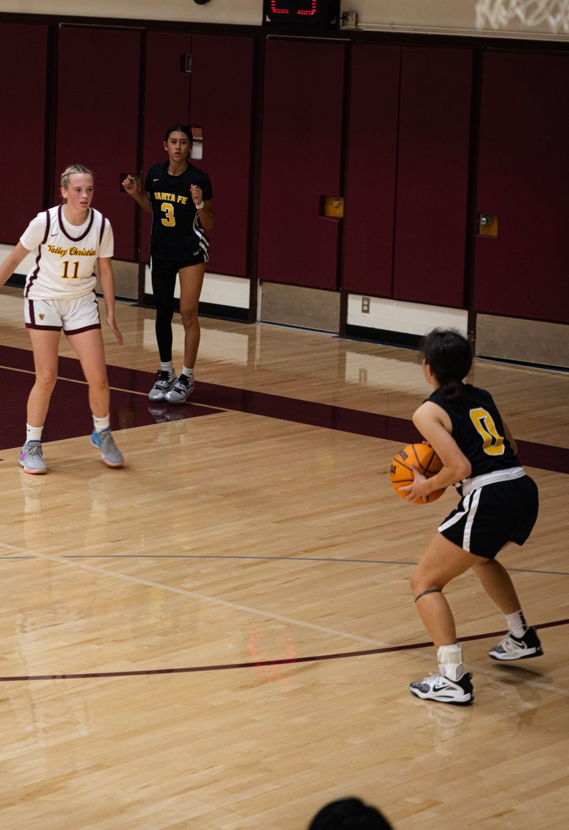 #SundayShoutout We want to recognize our 4 year Varsity PG Natalia Vergara! Not only has she maintained an unbelievable GPA of 4.45 & taken all available AP classes at @sfhs_chiefs .She also recently achieved an SAT score of 1460! Top 4% of all test takers! 🤯