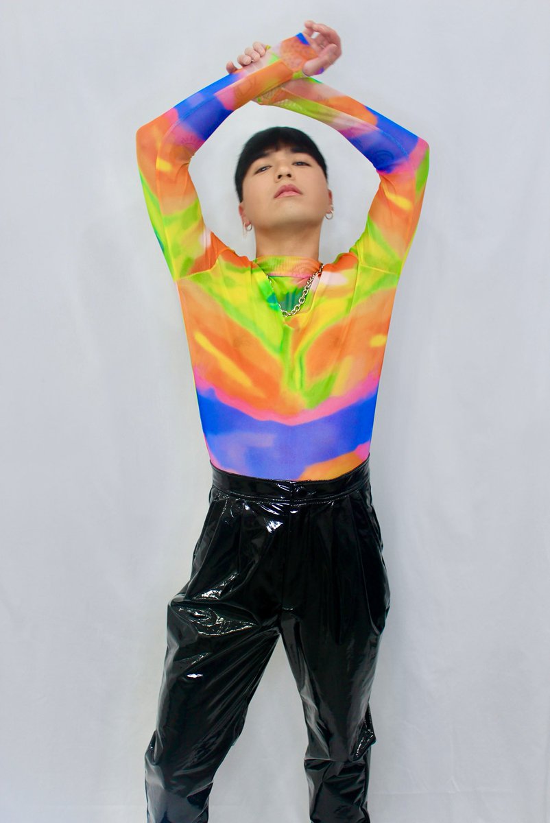 JonathanCuevas_'s tweet photo. Jonathan Cuevas Mini Album “Villain” D-5

Concept Photos 2

#JonathanCuevas_Villain #JC_Villain https://t.co/FhbqEJNDW8