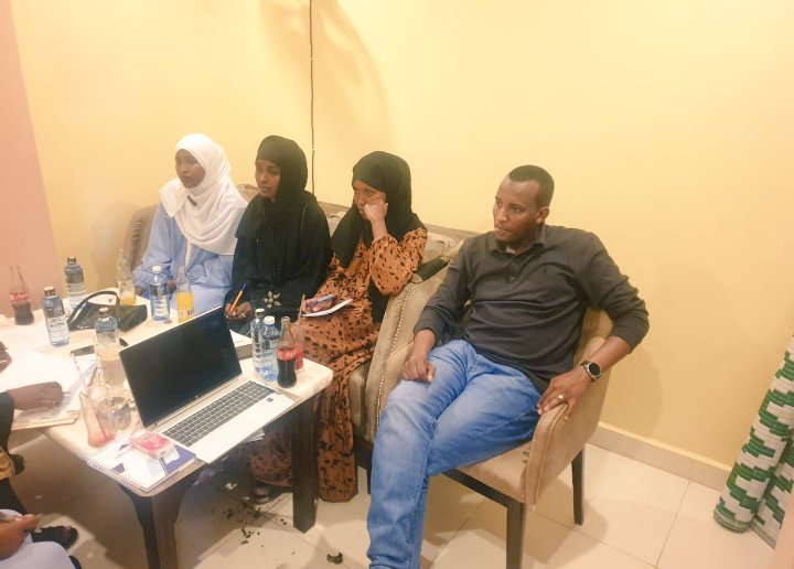 BintiHopes's tweet photo. Today, the BintiHopes organization held their annual report meeting. The meeting was attended by all official members to plan the 2023/24 program and discuss how to focus on our next project and target.@Im_MohamedAyub @Hajmalab5355 @shameemahmeed1 https://t.co/8eXK59Jfkd