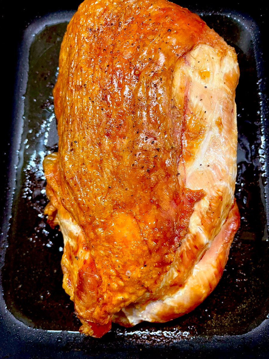 Due to demand we’re going to be serving our festive baps every day until Christmas! 
Apologies to anyone we couldn’t serve on Saturday, but they sell out quickly!We like to maintain quality, so when they’ve gone they’ve gone! Best to let us know the day before for large orders 🙏