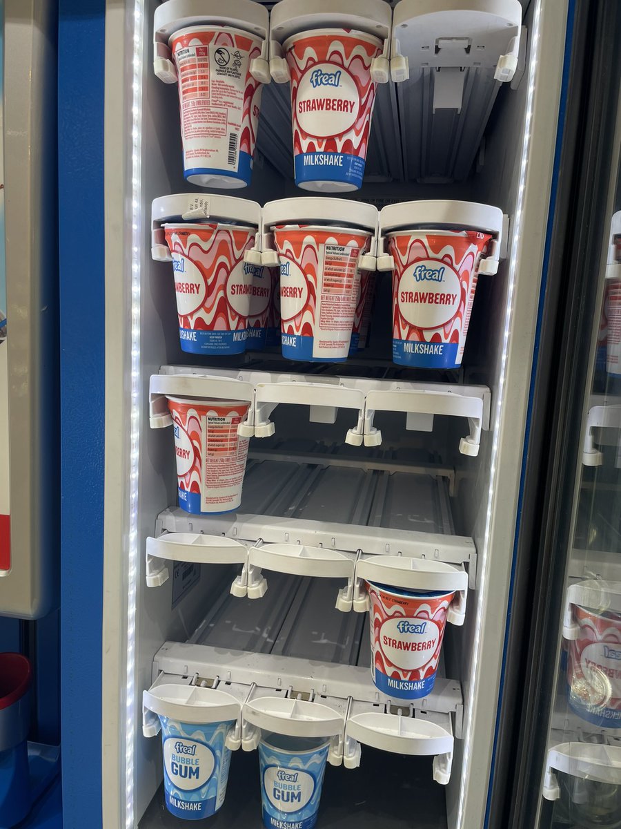AeoniniFox's tweet photo. @therealfreal my local f‘real suppliers make me sad 😩😩 https://t.co/TFdJzKk1Er