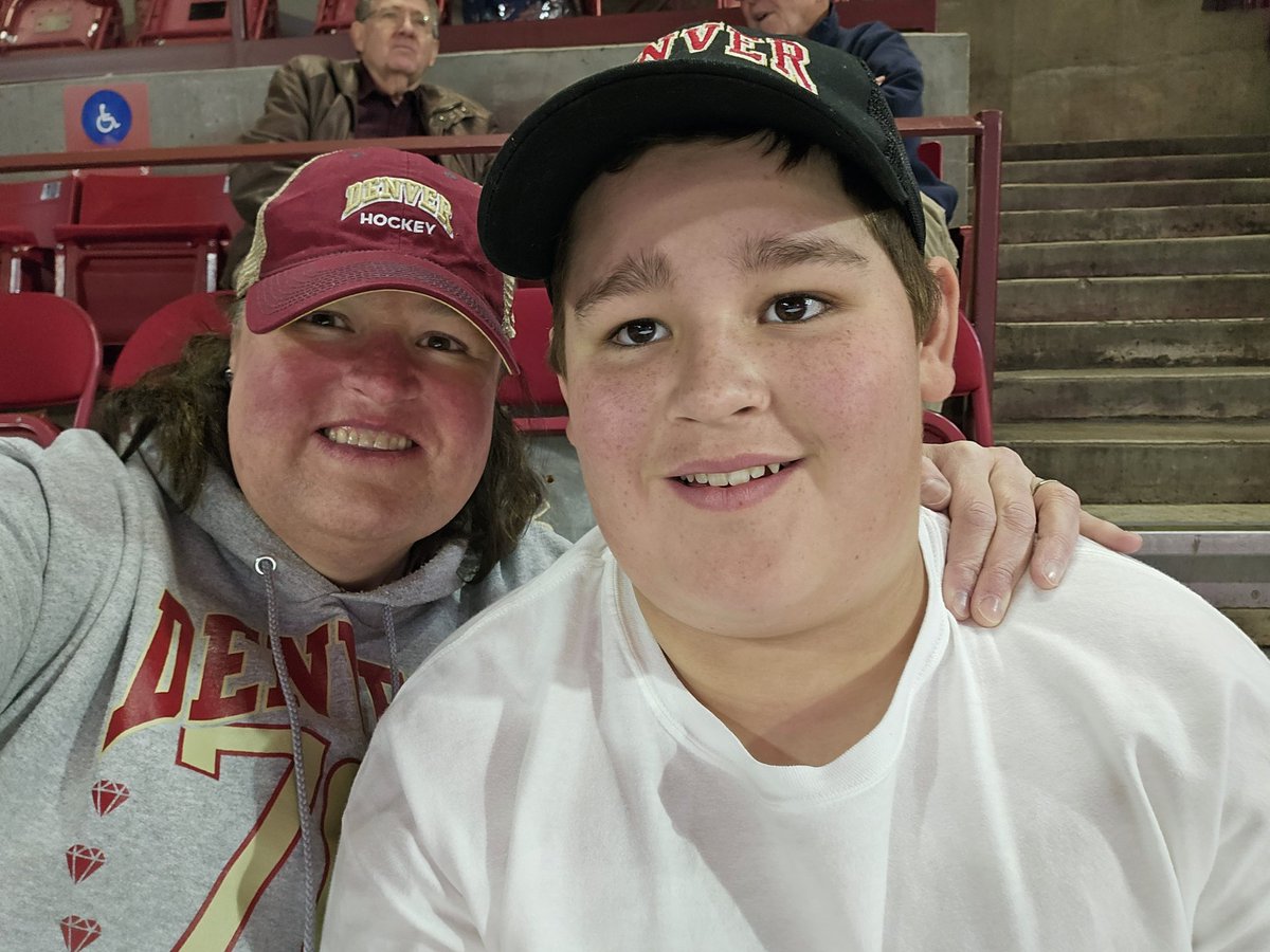 After a brief 19 hour delay we are back @DU_Hockey for part two! Let's go Pios @TheNCHC #NCHChockey #nchcfan #DU #Denverhockey #pioneers