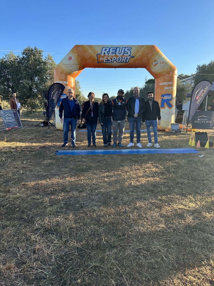 sandrage76's tweet image. 🏃‍♂️🏃‍♀️Varietat esportiva en aquest cap de setmana, des del partit dels magnífics Genuine @ffutbolbasereus contra el Barça fins a la lll cursa per la Inclusió Supera’t ahir dissabte, o la presentació dels equips del @CFSReus i l'excepcional Canicròs.

Continuem fent ciutat! 🤗