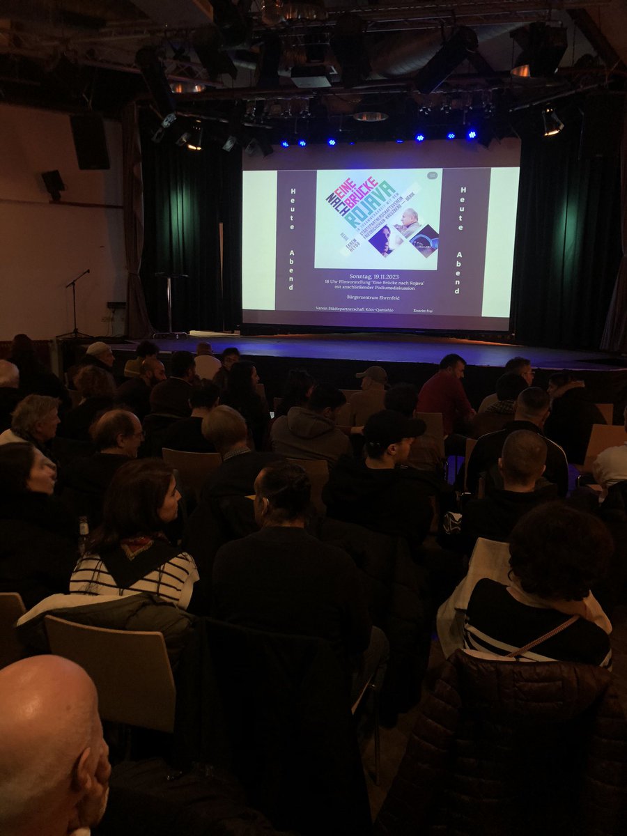 berivan_aymaz's tweet photo. Volles Haus im Bürgerzentrum Köln Ehrenfeld. Der Film „Eine Brücke nach Rojava“ läuft gleich und die Gründung des Vereins „Städtepartnerschaft Köln - Qamischli“ wird verkündet. Starke Initiative! Köln steht für globale Verantwortung und Humanität. https://t.co/qaSKUwE0J7