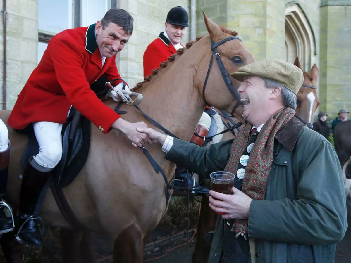 Paying this racist, fascist, animal abusing tw*t 1.5 million pounds to appear on this animal abusing sh*tshow is beyond disgusting. #BoycottImACeleb