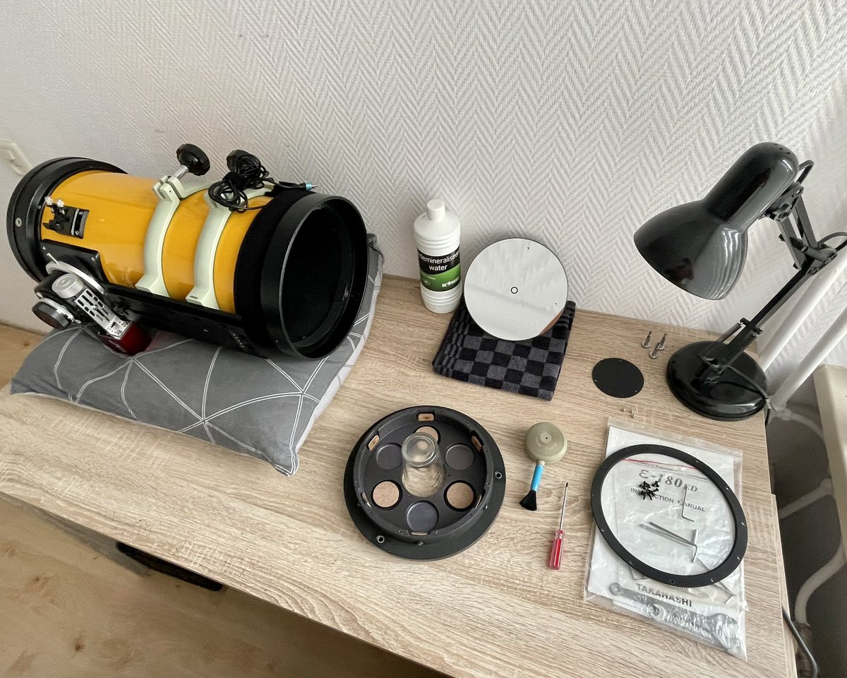 maurice_toet's tweet photo. Mirror mirror down the tube, who is/was the dirtiest of them all? #rinsing #telescope #takahashi #e180 https://t.co/Zc2gsJmljL