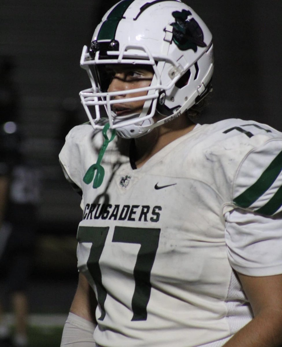 bigz_77's tweet photo. I would like to thank @CoachMcClain73 @JerisMcIntyre @dmlawrence28 @QBcoach1 for creating discipline, work ethic, and leadership within me and shaping me into the player I am today. Coming to tc was one of the best decisions I ever made. Thank you coaches and teammates for welcoming me into this great culture and brotherhood. It was a pleasure. 77 out 💔