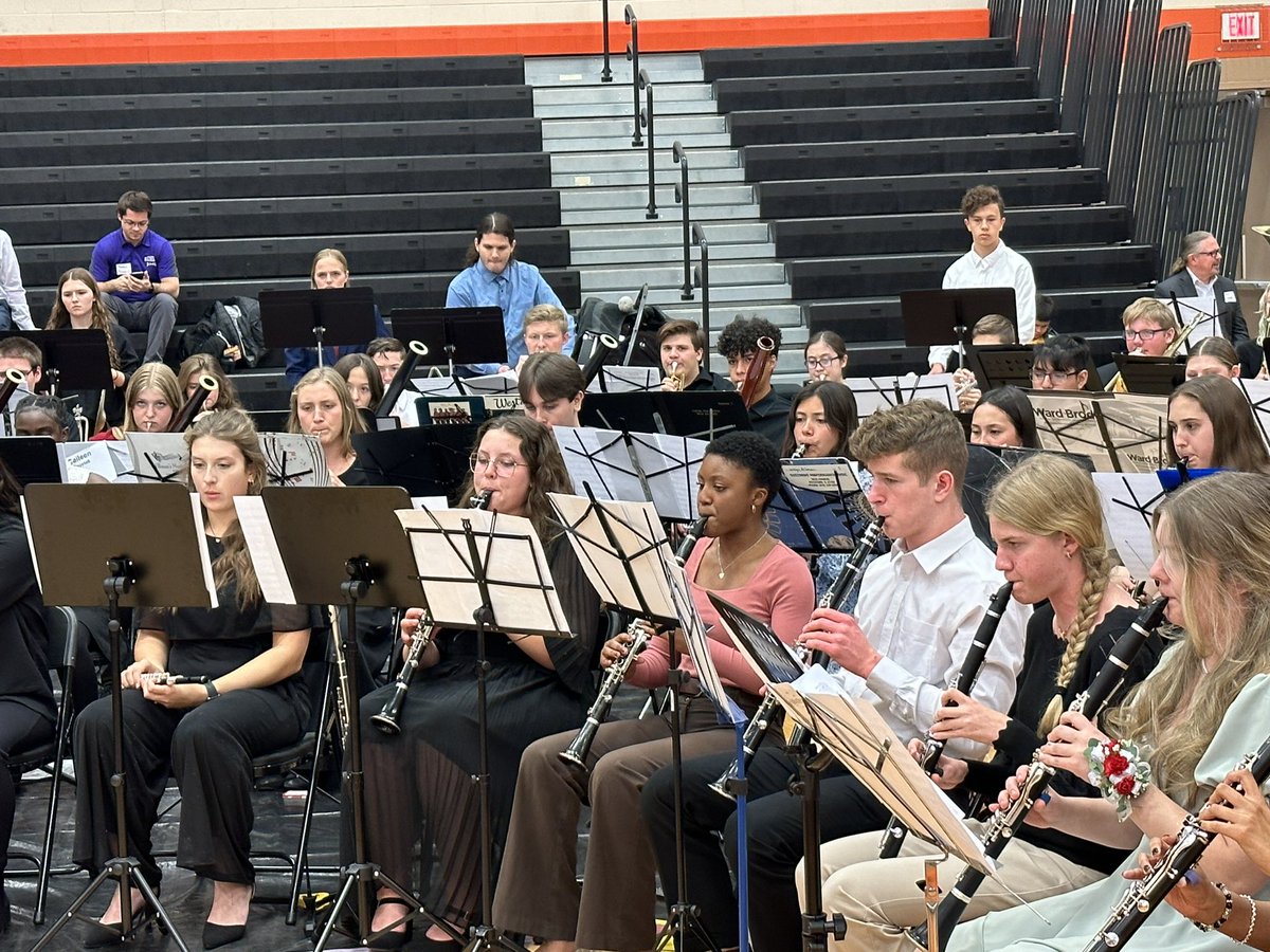 DeKalb, IL High School Bands tweet media
