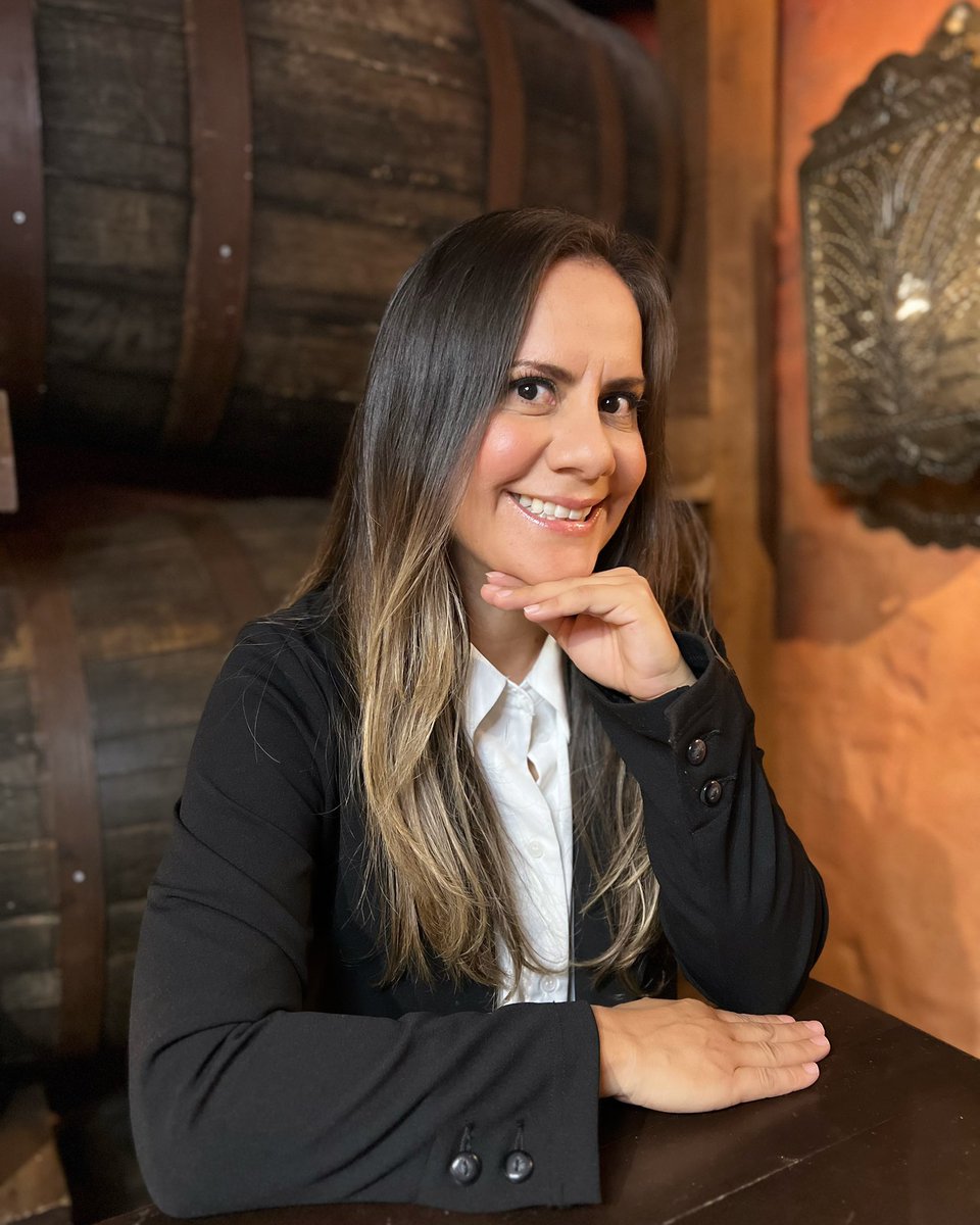 “I have been in the tequila business for over 20 years”. Did you know that the tequila industry provides over 70,000 jobs? It’s very important for the Mexican economy 
.
.
.
#tequilaconnoisseur #tequilaambassador #mezcalambassador #agavelover
