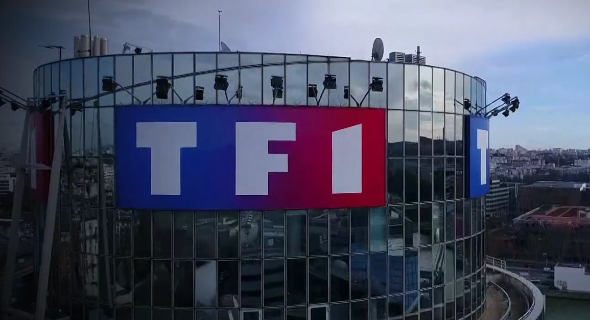 Mediasinfos's tweet image. Via la future nouvelle matinale de @Bruce_Toussaint ou encore avec une nouvelle chaîne live digitale sur #TF1Plus, le @GroupeTF1 va mettre davantage l’accent sur la transition écologique dans les prochaines semaines. Retrouvez notre article ici: mediasinfosblog.wordpress.com/2023/11/19/via…
