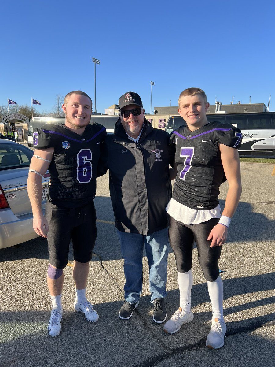 CoachSchremp's tweet photo. Great to see these guys on the field and still winning playoff games!  Winners on the field and off! @TylerVasey @RKoelby @PrairieRidgeFB @WarhawkFootball https://t.co/Fog70bqX63