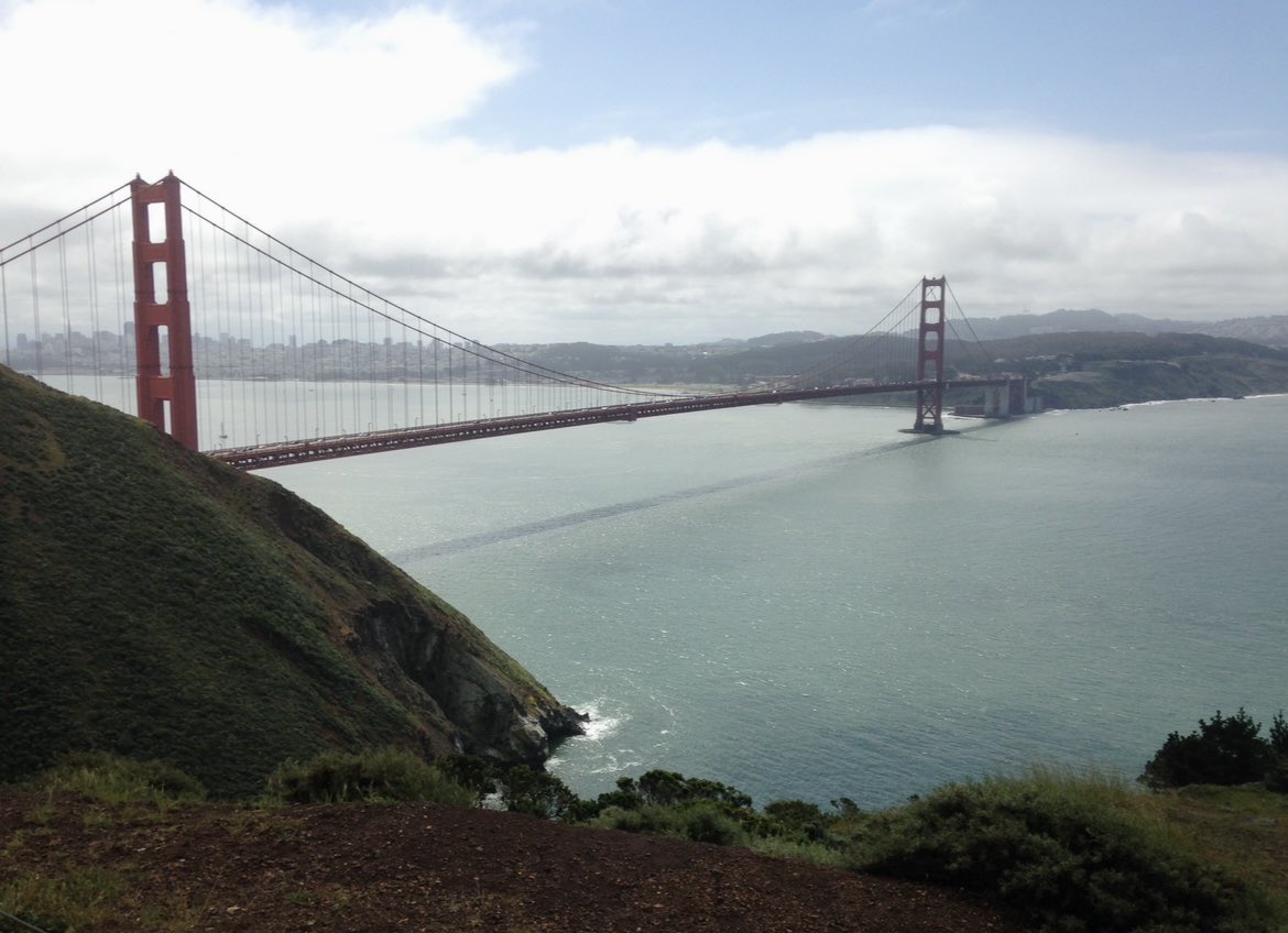 AshleyPurdy's tweet photo. Beautiful day in the Bay !! ⛅️🌉 #SF @49ers #BangBangNinerGang #PurdyNiners #FTTB 🏈 #NFL https://t.co/EbpESxhpRW