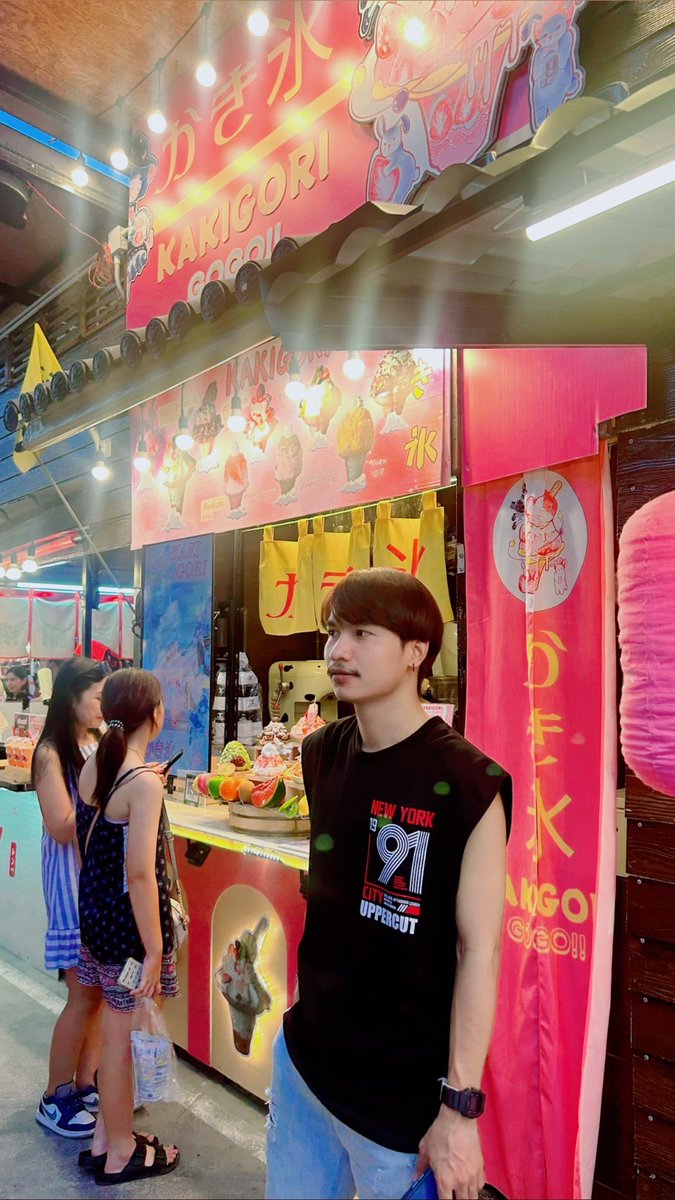 Tmm199614's tweet photo. มะไรจะรวย เหนื่อยมากเลยนะ #ชลบุรี #อมตะะนคร https://t.co/P6Rm4Srgjx