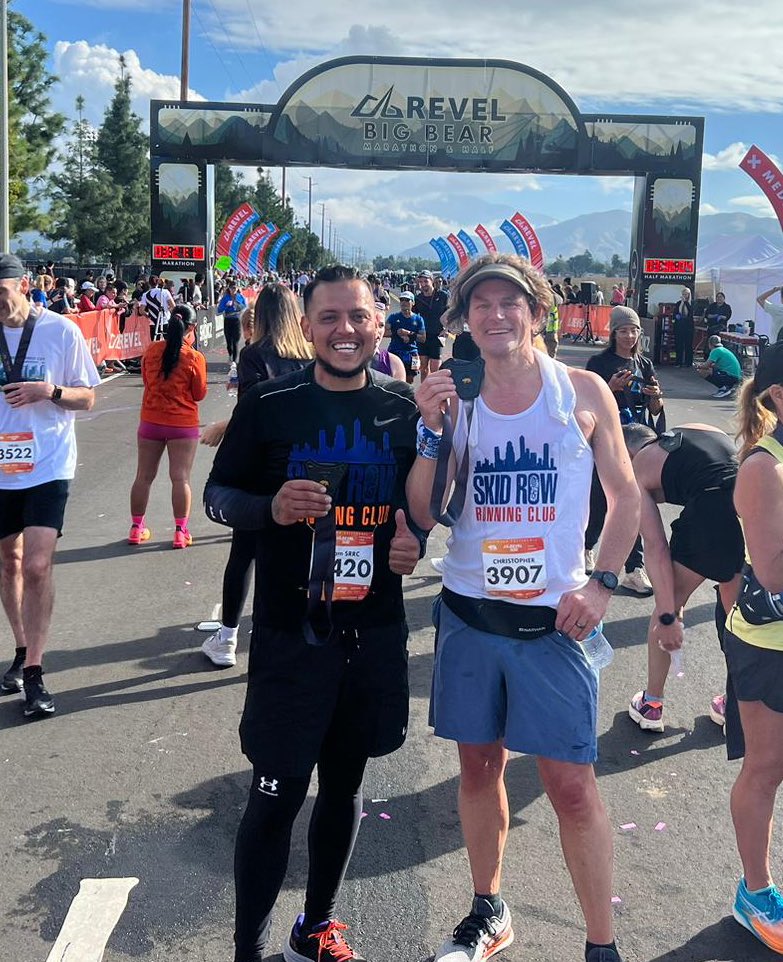 Skidrowrunclub's tweet photo. And that’s a wrap on this years @RunRevel Big Bear Marathon! We had 15 runners do either the full or half marathon yesterday. Cold start but a few of us put up PRs! We run again on Monday, 6am in Downtown LA! #skidrowrunningclub #marathon https://t.co/4W868TpEZ2