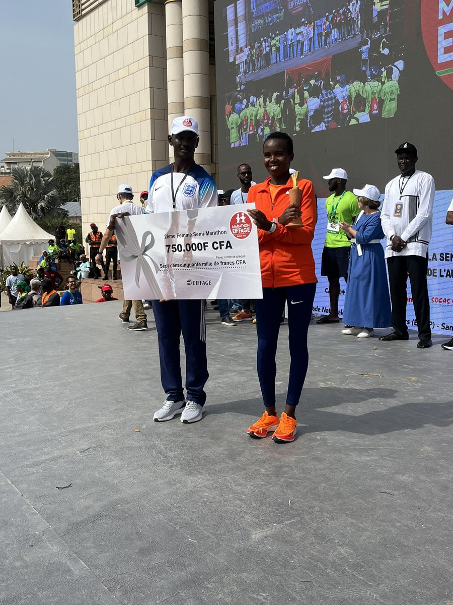 marathoneiffage's tweet photo. Top 3 Féminin Semi Marathon

AYEHU BITEW Abera 01:17:03 Éthiopie 🇪🇹 
JEPKOECH Doris 01:18.22 Kenya 🇰🇪 
ANAMING Maheza 01:22:59 Togo 🇹🇬 

👏👏👏

#CourezDakar2023 https://t.co/5cwzeDyhUm
