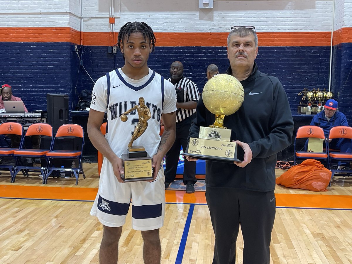 John Bowne Hoops (@johnbownehoops) on Twitter photo FINAL
BOWNE 95 • ERASMUS 75
Great job by our squad yesterday at the Hersh Classic hosted by Thomas Jefferson HS.
Christopher Judge 25P 8R 2A
Khaleel Mitchell 16P 11R 10A
Jayden Brister 17P 4R 3S
Darrel Taylor 14P 12R 4A 4S
Josiah Salmon 9P 10R 8B 6S 2A
MVP <a href="/chrisjiggy1/">Christopher Judge</a> 🏆 FINAL
BOWNE 95 • ERASMUS 75
Great job by our squad yesterday at the Hersh Classic hosted by Thomas Jefferson HS.
Christopher Judge 25P 8R 2A
Khaleel Mitchell 16P 11R 10A
Jayden Brister 17P 4R 3S
Darrel Taylor 14P 12R 4A 4S
Josiah Salmon 9P 10R 8B 6S 2A
MVP <a href="/chrisjiggy1/">Christopher Judge</a> 🏆