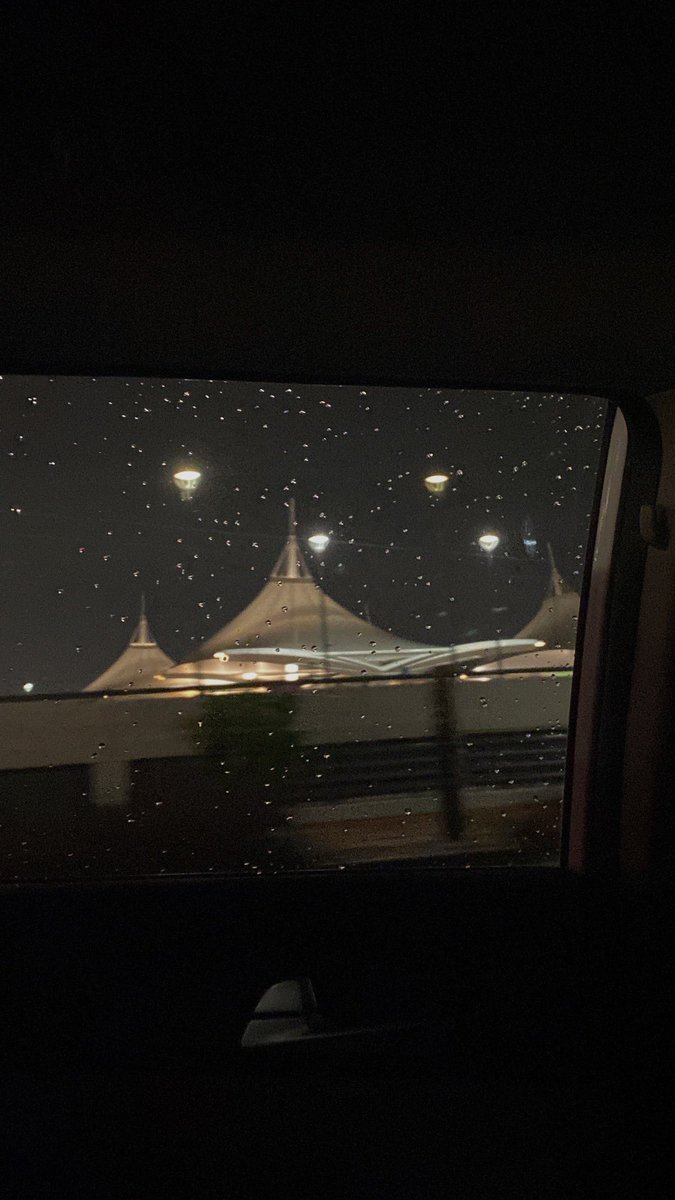 Shosaime_'s tweet photo. 7:50pm https://t.co/XQoPcLcFu0