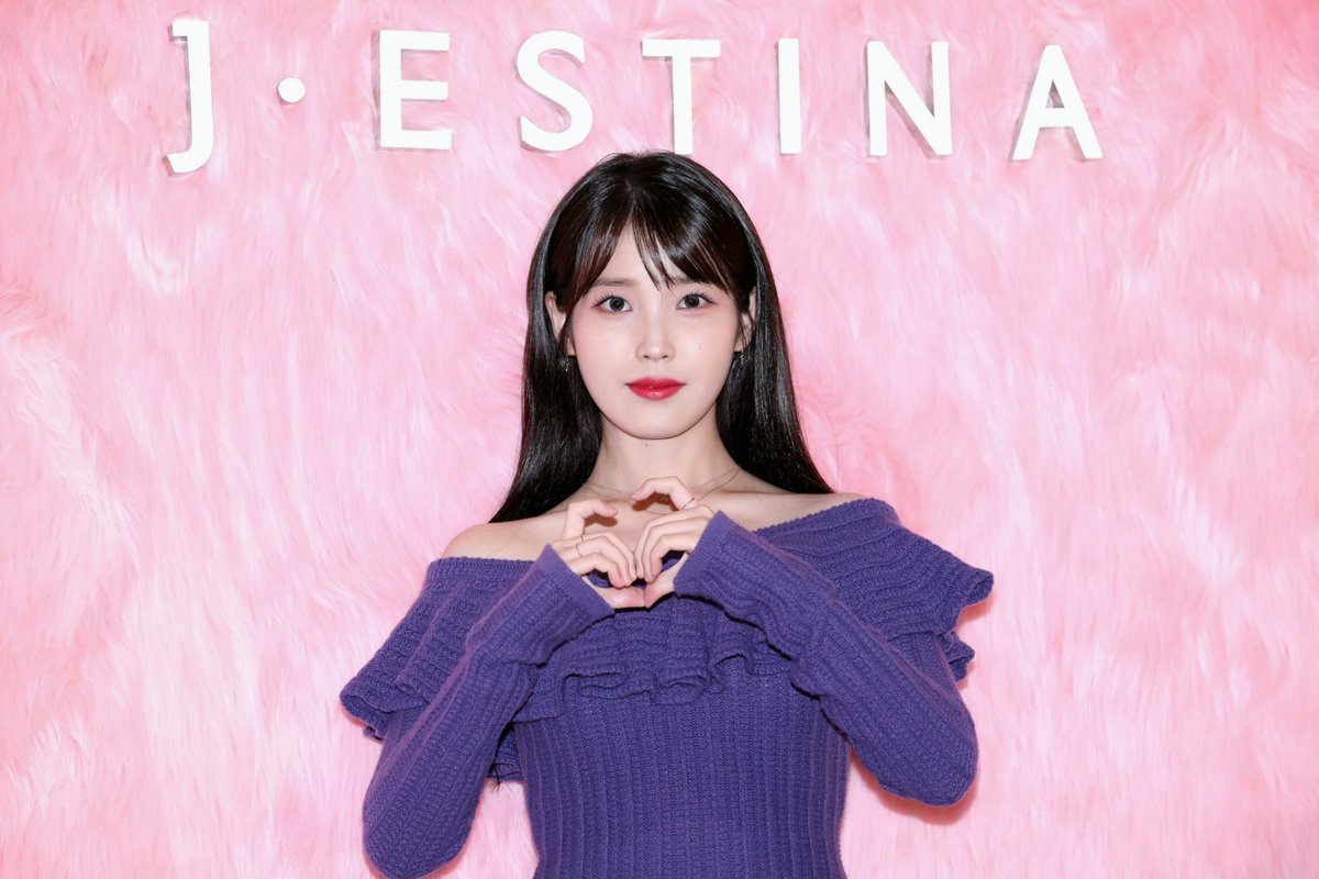 CyberpunkStar's tweet photo. 一张怼脸的都没有🥲
预览综合群 https://t.co/XG47YyhBg8

#李知恩 #IU #Korean https://t.co/L6zUnuTsja