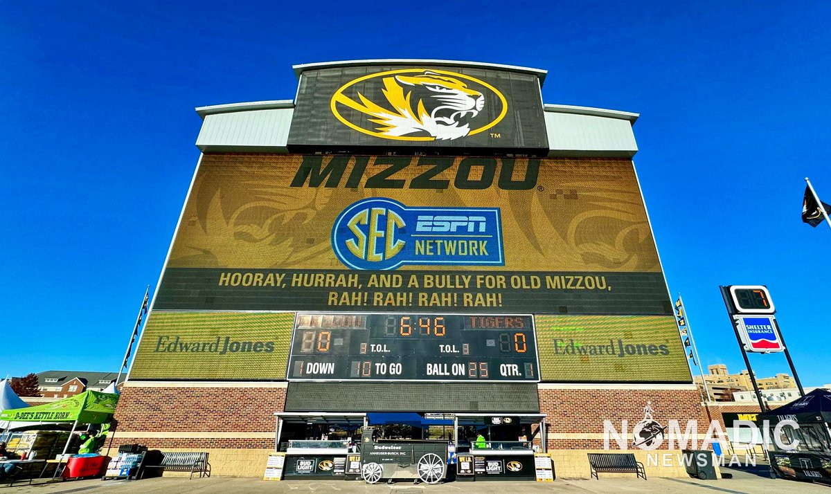 The calm before the <a href="/Mizzou/">Mizzou</a> victory over <a href="/FloridaGators/">Florida Gators</a>
