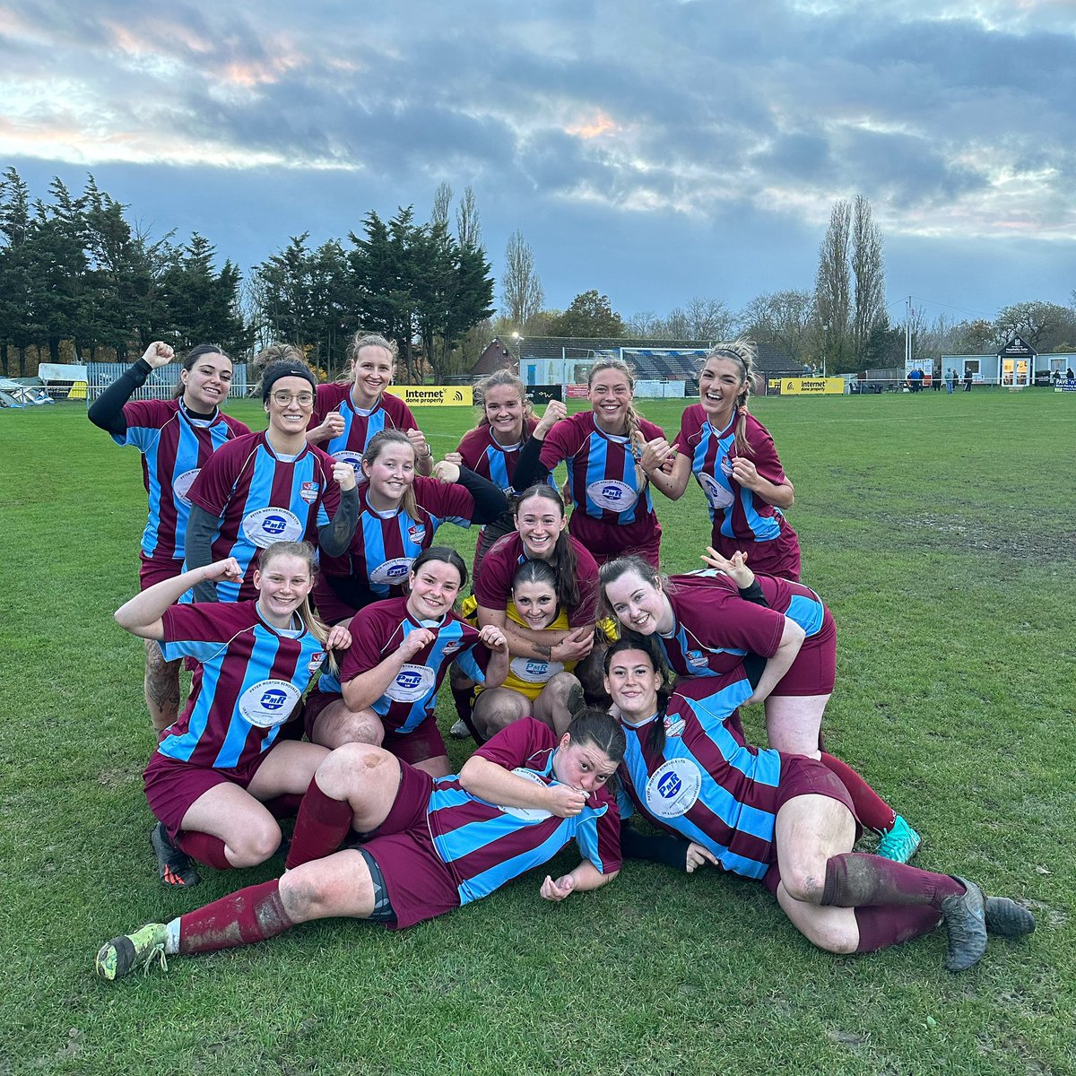 SouthminsterUtd's tweet photo. More passion, more energy, more clean sheets 🤫
#UTCE #ClaretEagles https://t.co/wdq6xMnX9j