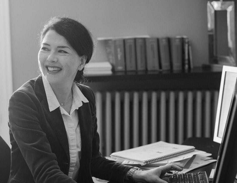 Les avocats du barreau de Compiegne ont l’immense tristesse de vous faire part du décès de Madame le bâtonnier Anne Bolliet ⁦<a href="/COBHAF/">Conférence Des Bâtonniers Des Hauts De France</a>⁩ ⁦@COBEST6⁩ ⁦<a href="/Conf_Batonniers/">ConférenceBâtonniers</a>⁩ ⁦<a href="/ConfRegBatOuest/">Conférence Régionale des Bâtonniers de l'Ouest</a>⁩