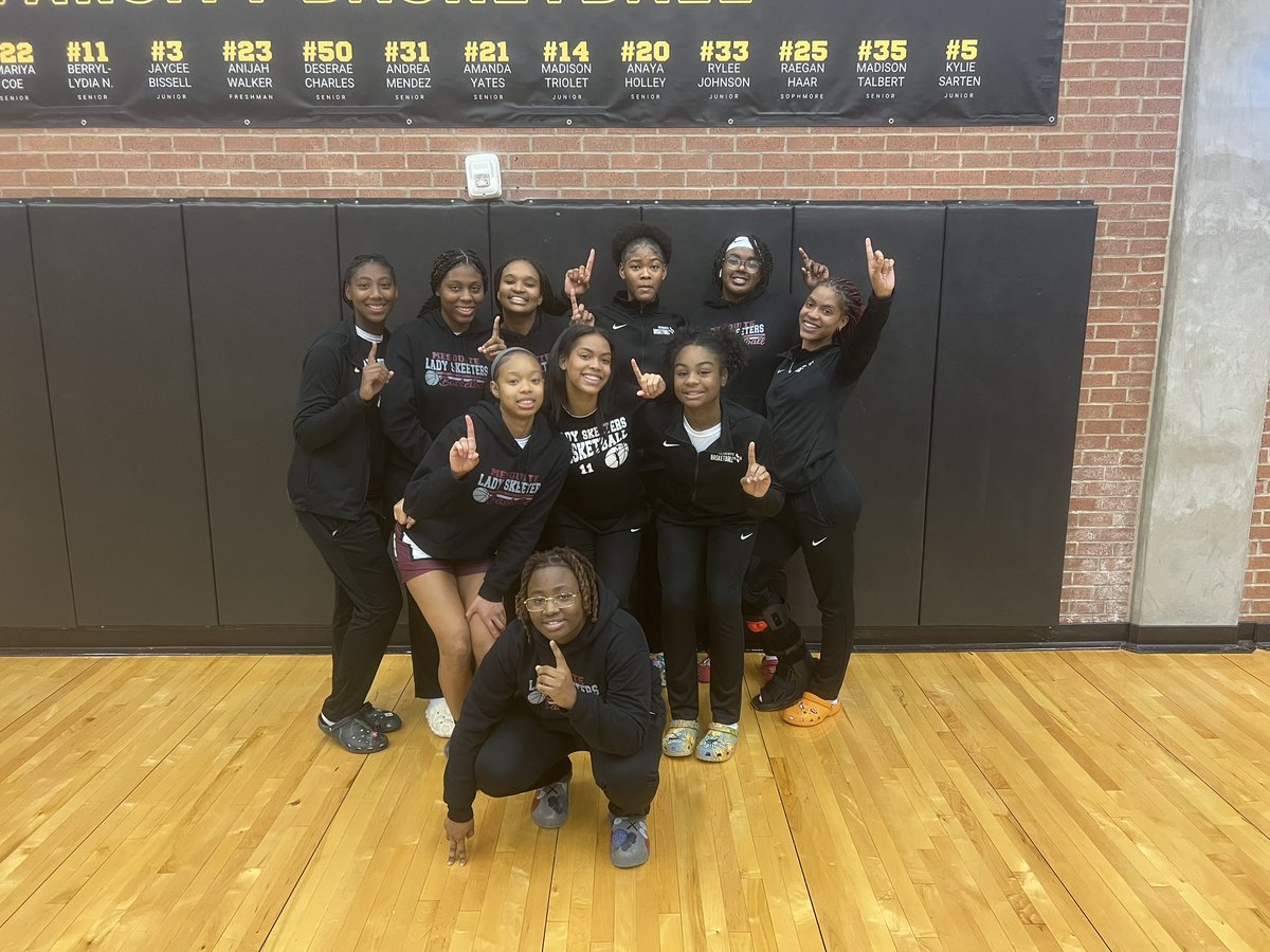 Kelsi Baker tweet media