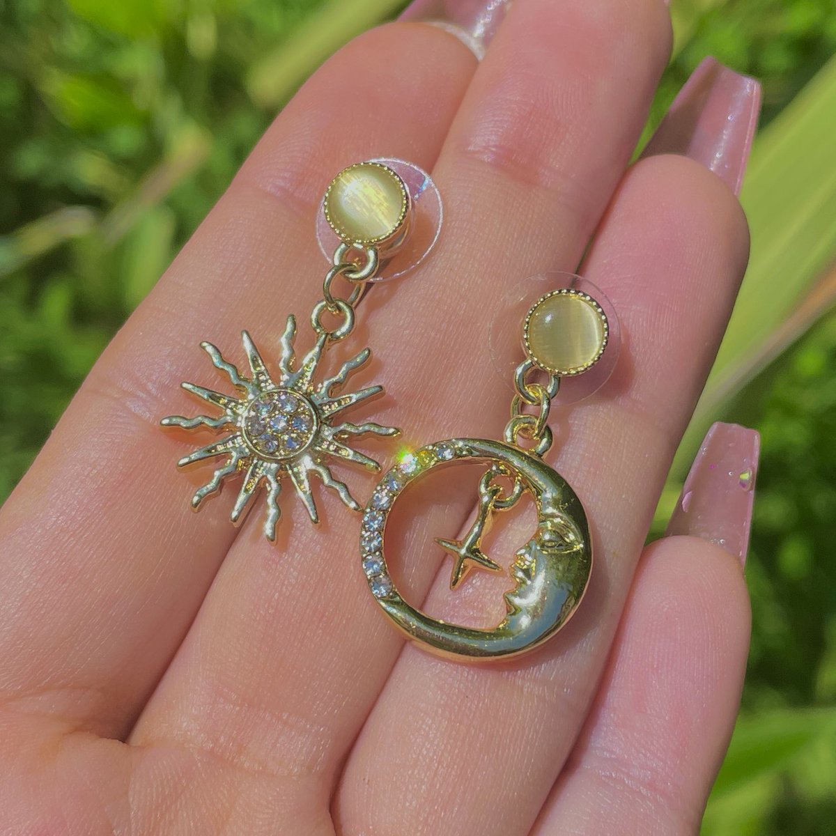 Sun + Moon <3 

🌜☀️etsy.com/uk/listing/147…☀️🌛