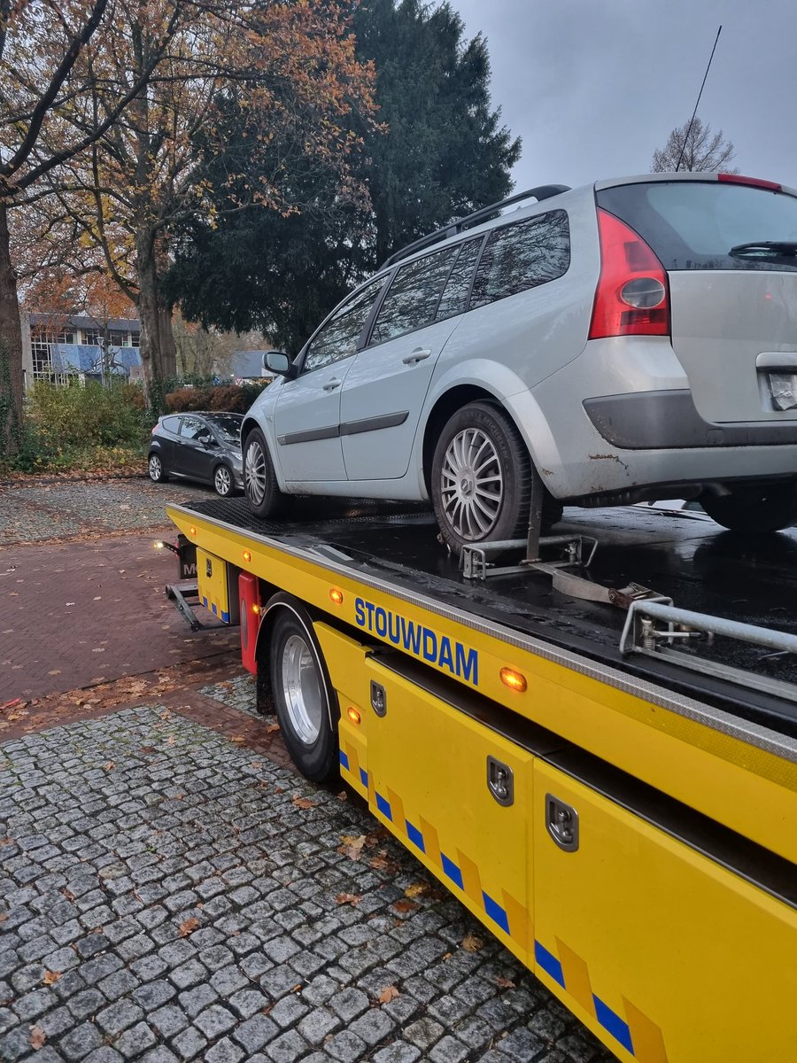 De dienst zit er op. Qua meldingen was het rustig! Ik had nog wel een paar terugbelverzoeken liggen. Deze melders kunnen voorzien van advies! Verder op straat veel overtredingen waargenomen in het verkeer. Er is 7x verbaal opgemaakt en 1 auto heb ik in beslag genomen. Peter