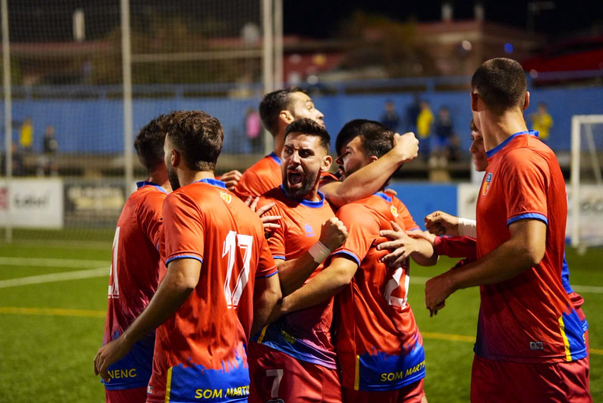 ⏱ FINAL!

🔴 <a href="/udsanmauro/">UD San Mauro</a> 1-1 #FCMartinenc 
⚽ Maldonado

📌 Punt vital!! Enorme feina de l’equip en un matx que se’ns ha complicat massa aviat. Sumem al camp del líder i seguim al podi d’#1cat2! Grans! 

#SomMartinenc #futbolcat