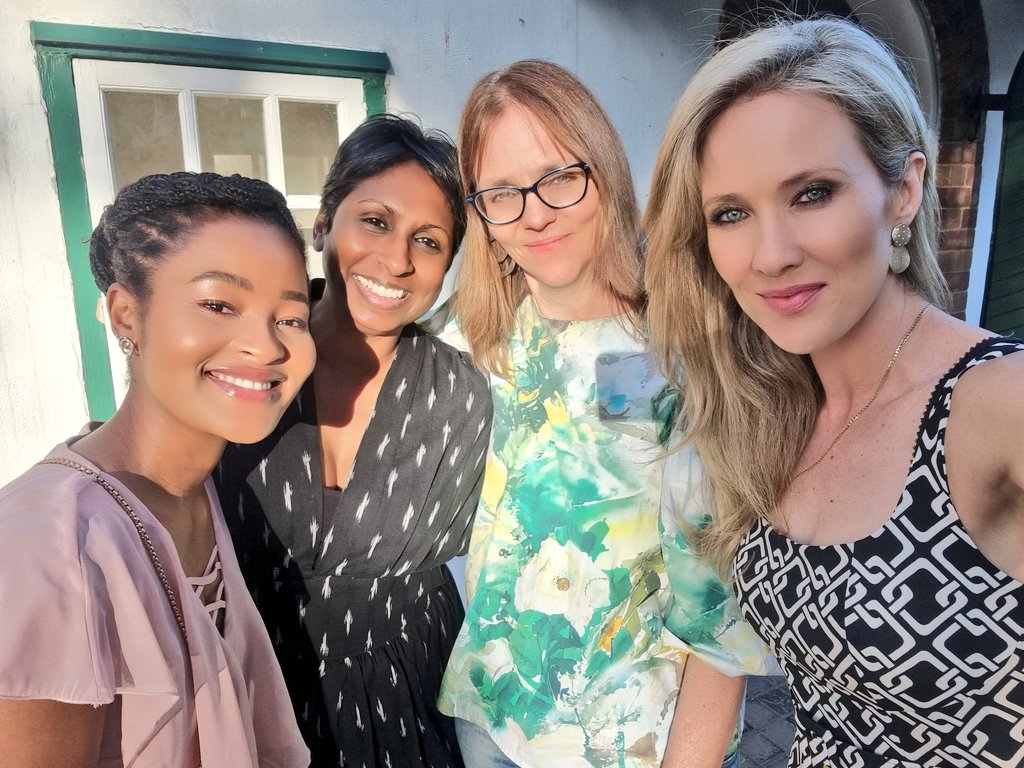 ChangeAgentSA's tweet image. A beautiful way to end a Sunday evening after an insane week across the country and on the ground. Thank you for hosting me Dinesh and Lineo. Looking Cornard to further collaboration and engagement. #ClimateAction #ClimateChange @Gen_Earth ✊🏾🌿♻️ @WitsUniversity