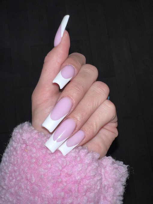 Nails for November : Soprano Wife https://t.co/N2noLSgd6p
