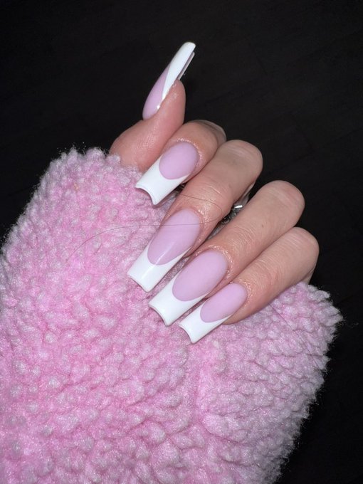 Nails for November : Soprano Wife https://t.co/N2noLSgd6p