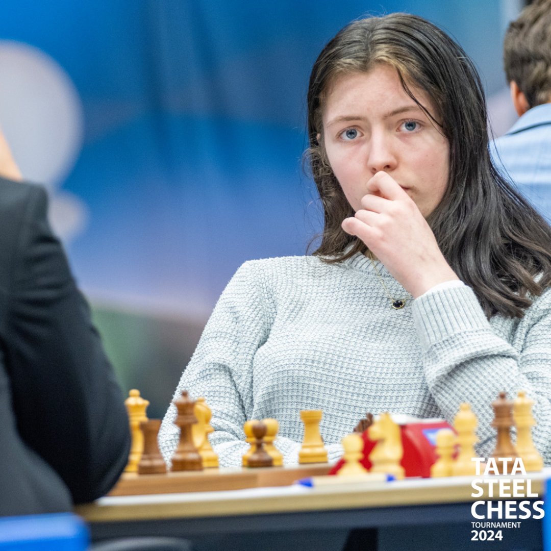 Women's Chess Coverage on X: Tata Steel @tatasteelchess: Round 3! Back to  Black! ⬜️ GM Max Warmerdam (2616) ⬛️ IM Eline Roebers (2361)   ⬜️ GM Javokhir Sindarov (2654) ⬛️ IM Vaishali