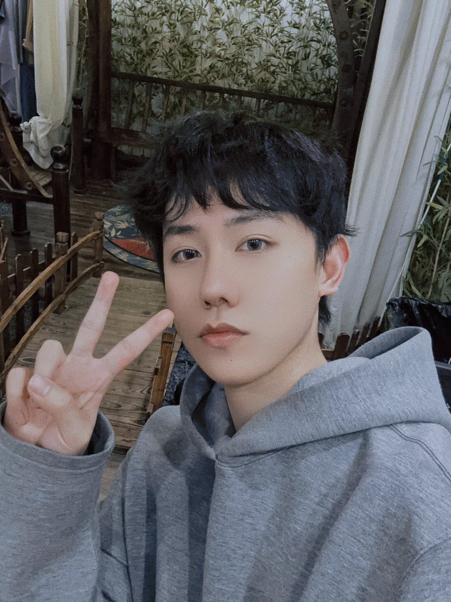 caopei1997's tweet photo. ✌️ https://t.co/lPqZ9XHeRq