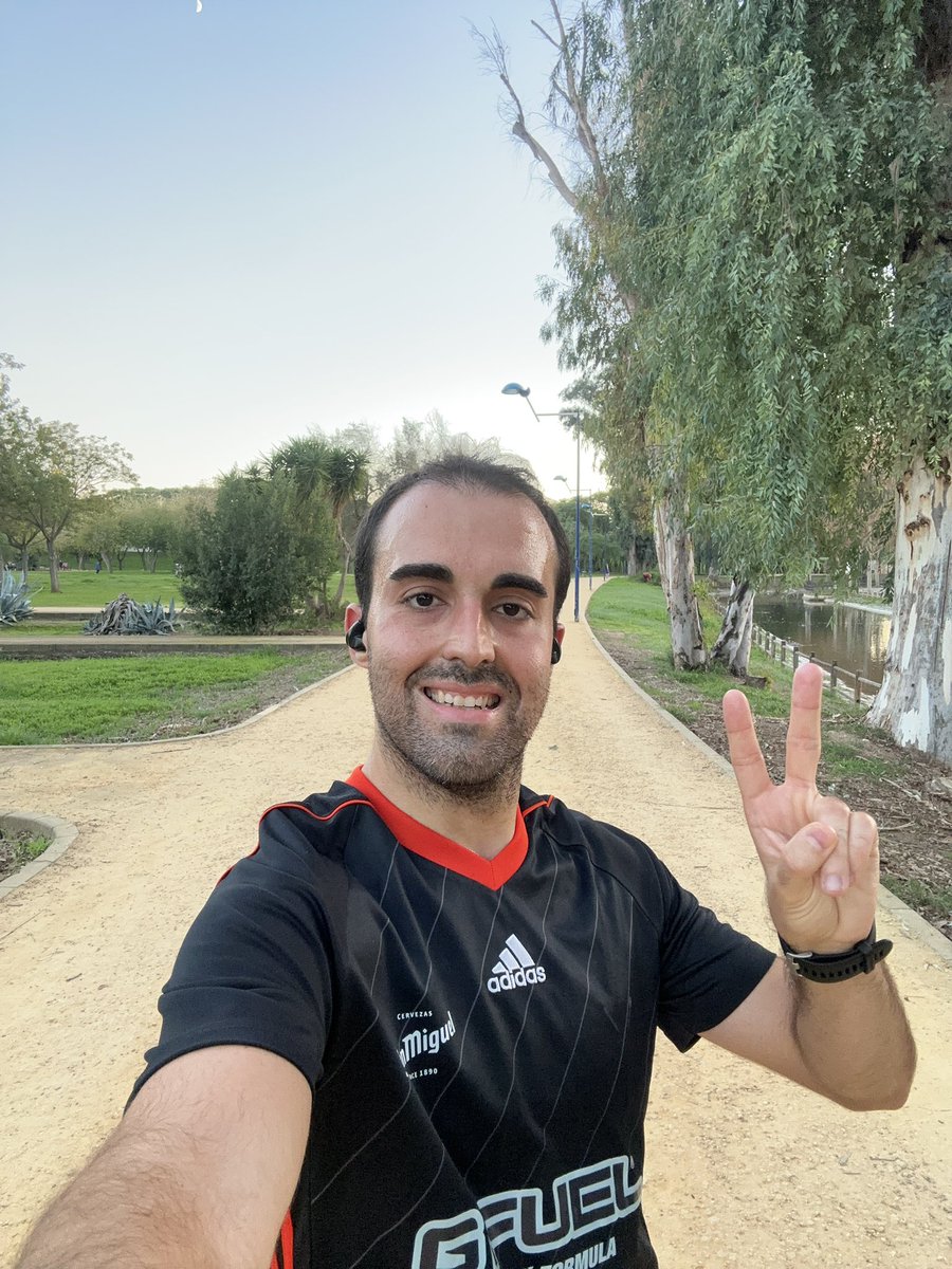 Miguelsuxx's tweet image. Hoy ha caído un 10K✌🏼Estoy fino para la media maratón del próximo domingo.
Tengo muchas ganas de correr por las calles de Córdoba 💪🏼🏃🏻‍♂️💨💨

#Feliz #NoPiensesCorre #IWorkOut #Run #Runner #Running #Atletismo #Sevilla