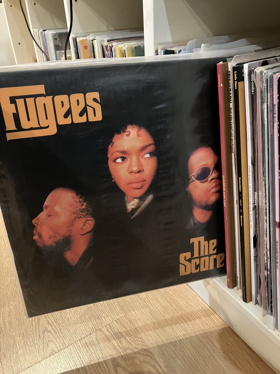 myvinylcorner's tweet photo. Hi folks,

It’s a perfect noght for thi, you think the same?

#NowPlaying️ 
#thefugees https://t.co/BgMcSzpJhi